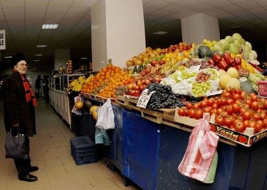 Ministerul Agriculturii lansează cardul de pieţar. Ce condiţii trebuie să îndeplinească producătorii ca să vândă la tarabă
