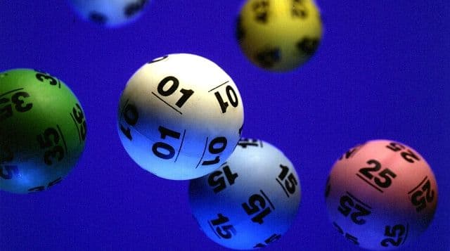 LOTO 6/49. Numerele extrase pe 28 februarie. Premiu uriaș la categoria I 
