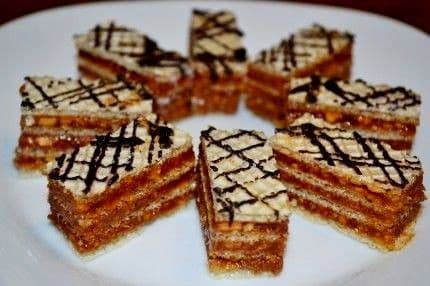 Napolitane cu caramel și nuci