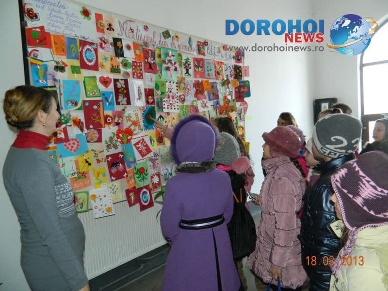 Expoziție de mărțișoare la Dorohoi cu elevii de la „Ion Pillat” - FOTO