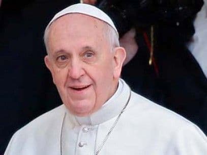 Papa Francisc instituie austeritatea: A cerut un scaun obişnuit în locul tronului papal