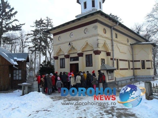 Elevii liceului Tehnologic Special Ion Pillat Dorohoi la spovedanie în postul Paştelui