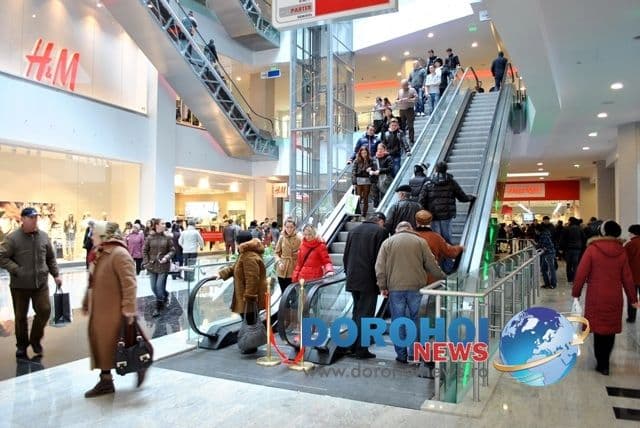 Uvertura Mall Botoșani un nou paradis pentru hoți