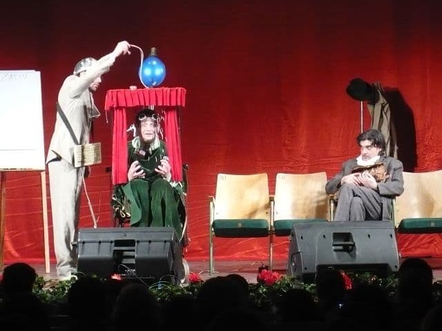 Educaţie prin artă la Liceul „Regina Maria” Dorohoi - FOTO
