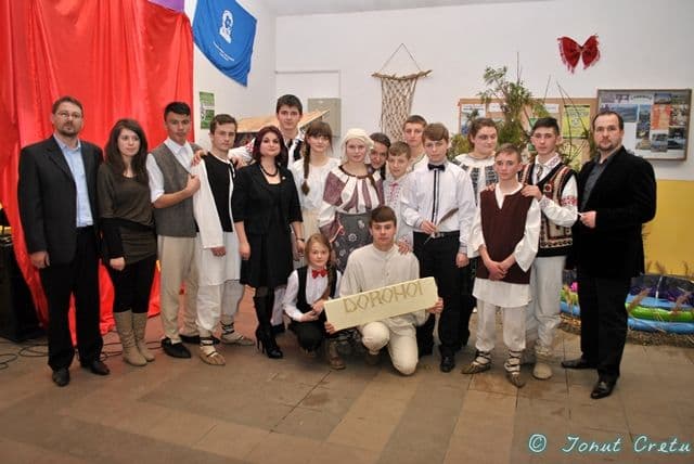 Trupa de teatru „Haris” a obținut pentru a patra oară Marele Premiu la Concursul național „Creangă… la el acasă” - FOTO