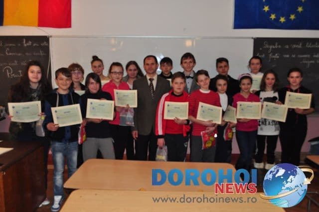 „Internetul – prieten sau dușman”, proiect desfășurat la Şcoala „Mihail Kogălniceanu” Dorohoi - FOTO