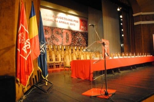 Peste 500 de delegaţi participă acum, la Conferinţa judeţeană a PSD Botoşani