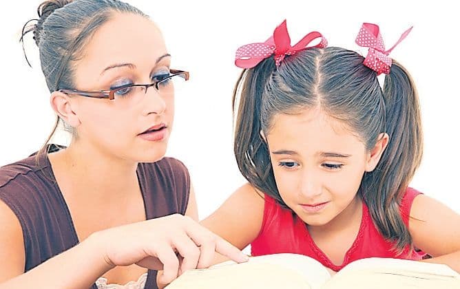 Profesorii nu vor mai avea voie să facă meditaţii cu proprii elevi. Se schimbă Codul Etic pentru educaţie