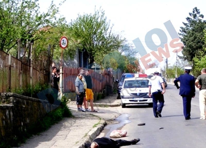 Bătrân angajat neregulamentar în traversarea străzii accidentat mortal de un Nissan