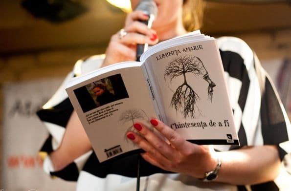 Lansare de carte duminică la Librăria Univers din Dorohoi “Chintesența de a fi”