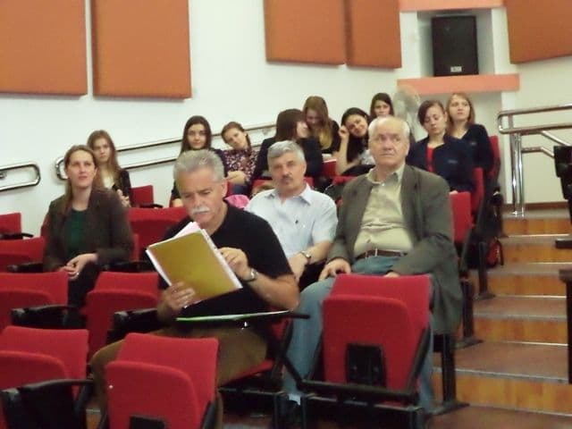 Elevii Colegiului Național „Grigore Ghica” Dorohoi au pictat destinul Pământului cu suflet verde
