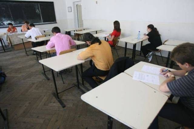 Reguli stricte la bacalaureat. Află ce poţi lua cu tine în sala de examen
