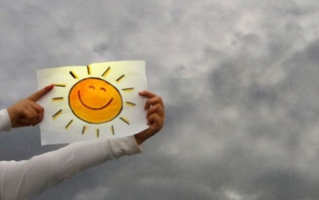 Prognoza meteo. Ploi în toată ţara. La munte va ninge