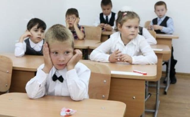 Ministerul Educaţiei pregăteşte noi schimbări pentru elevii de şcoală generală