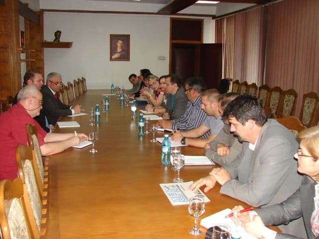 Sindicaliştii botoşăneni din Cartel Alfa în dialog cu prefectul