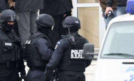 Percheziții efectuate sâmbătă dimineață la suspecți de evaziune fiscală și spălare de bani