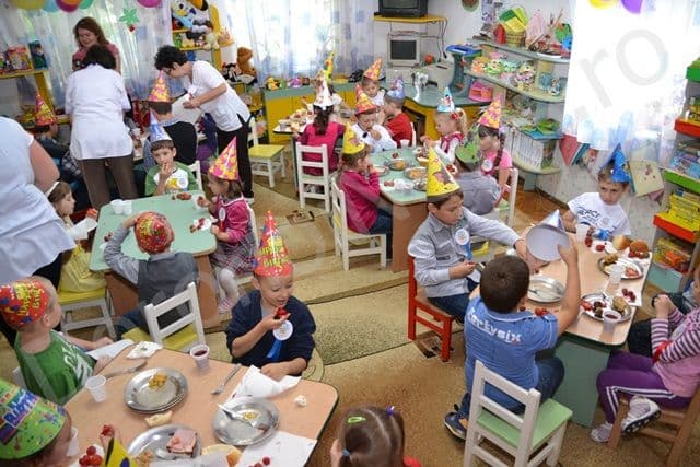 La Grădiniţa nr.6 Dorohoi, bucuria COPILĂRIEI, dăruită şi ALTORA