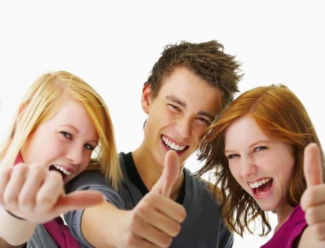 IHTIS: Viaţa socială în opinia adolescenţilor
