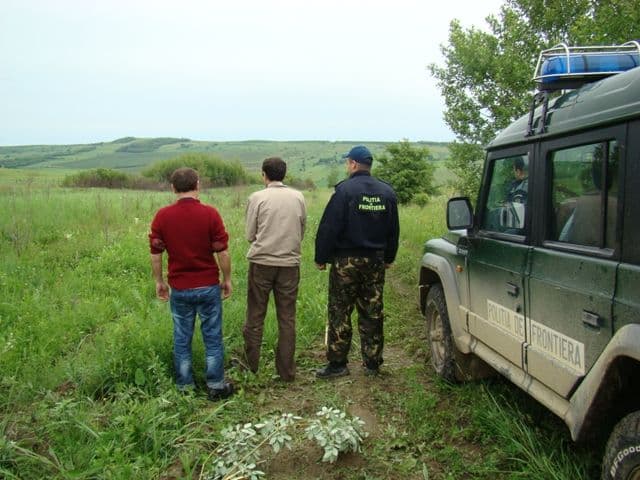 Migranţi ilegali reţinuţi de poliţiştii de frontieră dorohoieni