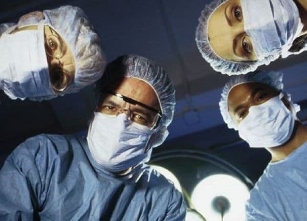 Greşelile medicale se vor plăti mai scump din această vară