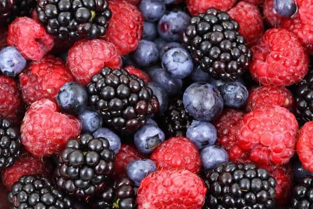 România, într-un nou scandal alimentar. Fructe de pădure, contaminate cu virus hepatic