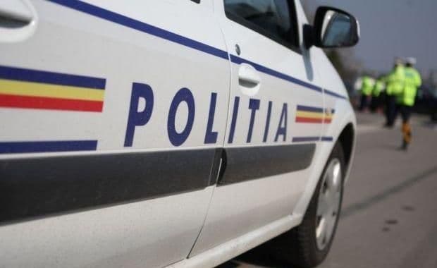 Accident grav produs la Dersca în urma caruia trei persoane au fost rănite