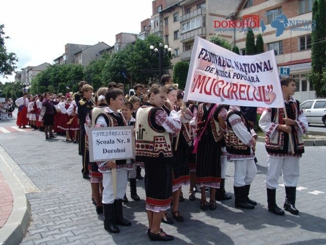 Doar o zi până la începerea Festivalului Internațional de muzică populară „Mugurelul” Dorohoi