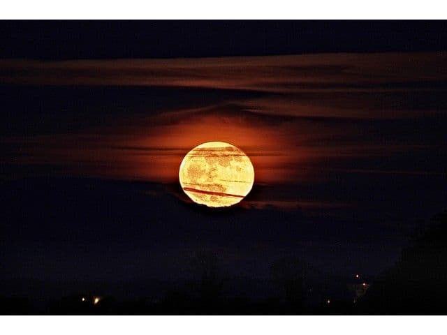Eveniment astronomic: Superluna, vizibilă sâmbătă şi duminică noapte