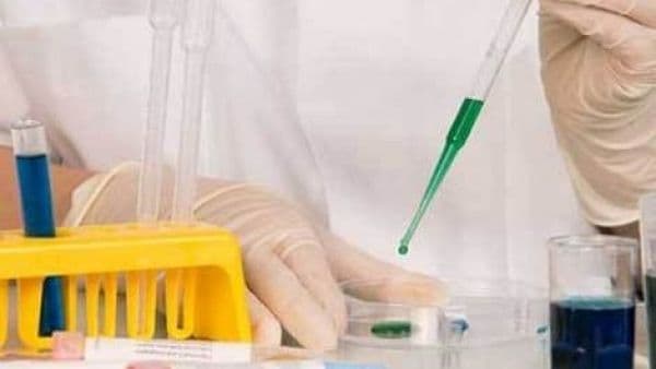 Un nou pericol: virusul scăpat din laboratoarele chinezilor