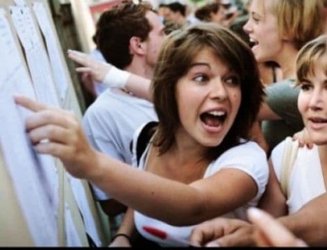 BAC 2013: Singura medie de 10 din judeţul Botoşani obţinută de un elev din Dorohoi. Vezi situația înainte de contestaţii