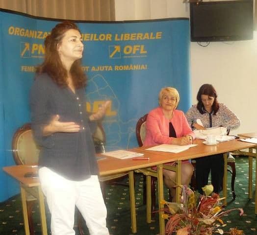 Seminar de instruire politică la Buzău pentru femeile liberale 