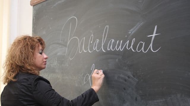 Peste  80% dintre români ar prefera ca Bacalaureatul să fie promovat de mai puţini elevi, dar bine pregătiţi