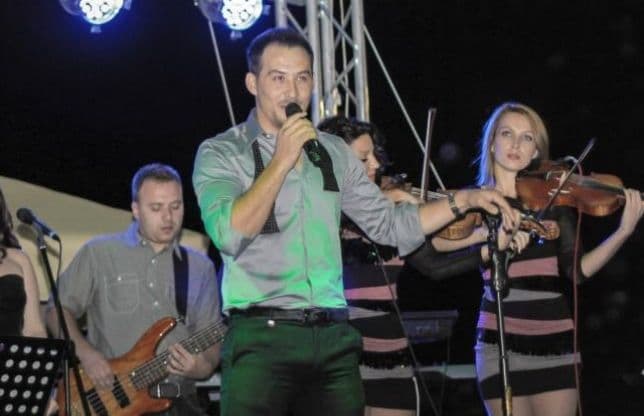 Ştefan Stan a chemat ambulanţa. I s-a făcut rău la un spectacol!