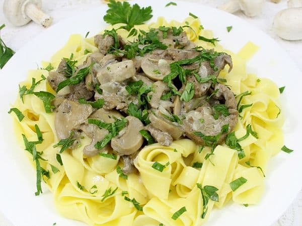 Paste cu carne de vită