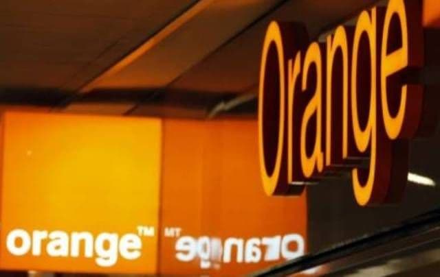 Amendă pentru Orange. Compania nu a comunicat clienţilor că pot denunţa unilateral unele contracte