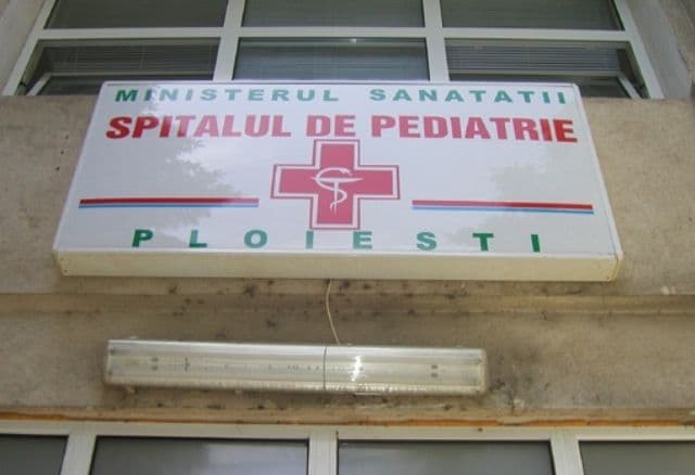 O asistentă către o fetiță de patru ani cu fața plină de sânge: „De unde vii, fă, de la război?”