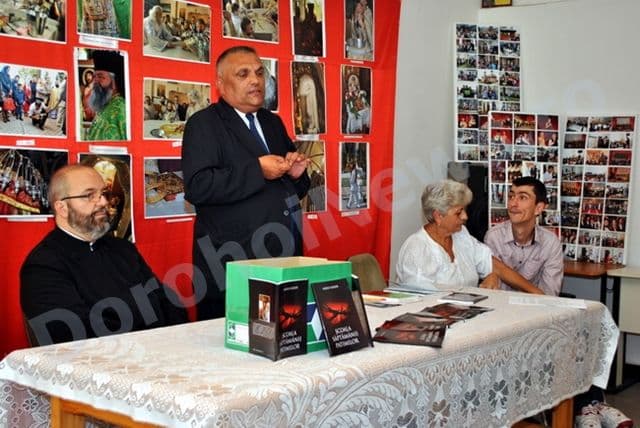 La Dorohoi, Marius Giradă, cu versetele biblice printre rugăciuni - FOTO