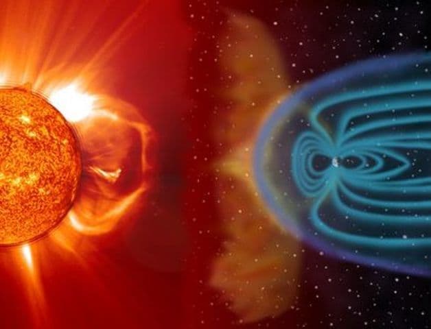 O furtună magnetică puternică se îndreaptă spre Pământ