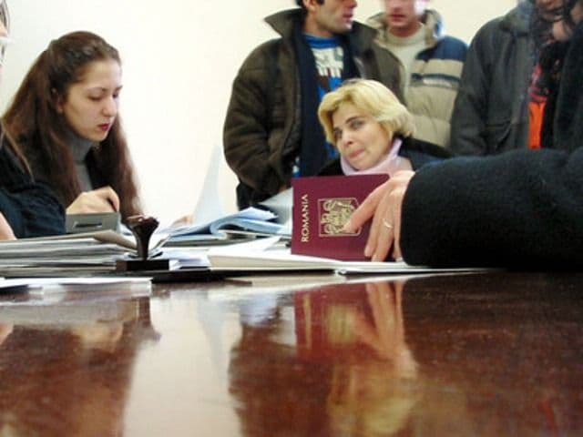Cum poţi să obţii permis de muncă în Marea Britanie înainte de 1 ianuarie 2014