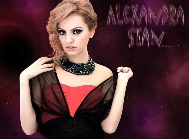 Adevărul despre motivul care o impiedică pe Alexandra Stan să cânte!