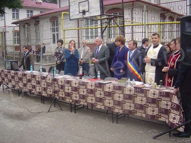 Clopoțelul a sunat astăzi și la Colegiul Național „Grigore Ghica” Dorohoi