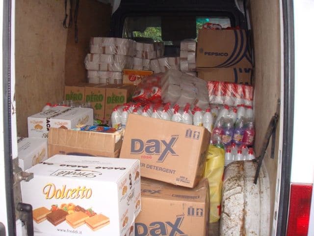 Transport cu ajutoare umanitare din partea Organizației Municipale PSD Dorohoi pentru sinistrații din Galați - FOTO