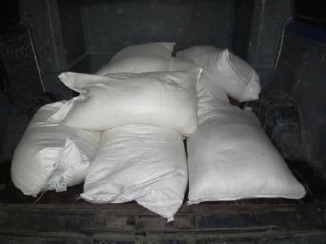 Chevrolet încărcat cu 300 kg de zahăr fără documente legale descoperit de PF Dorohoi