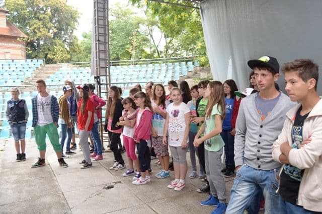 Stil de viaţă sănătos promovat în judeţ în paşi de dans