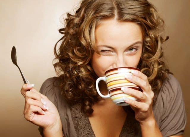 Băutura energizantă perfectă pentru dimineața nu este cafeaua. Ce să bei la prima oră
