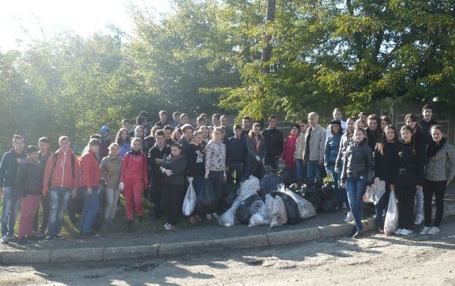„Let’s do it, România!” la Colegiul Național „Grigore Ghica” Dorohoi - FOTO