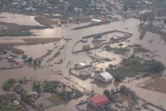 Seismele de la Izvoarele sunt alunecări de teren cauzate de sondele de foraj şi inundaţii