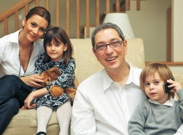 Situație incredibilă după divorțul de Andreea Berecleanu! Andrei Zaharescu a rămas cu copiii și… cu soacra