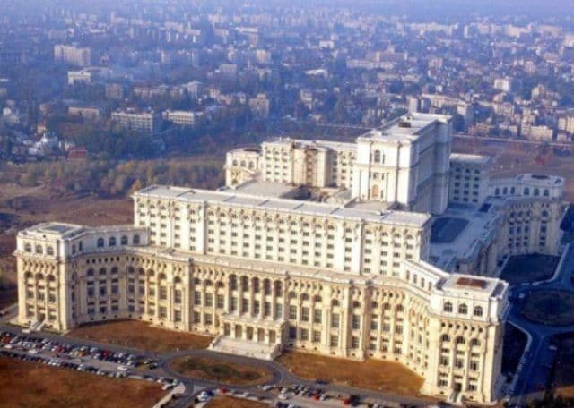 Anunț-bombă ! Parlamentul României funcționează ilegal !