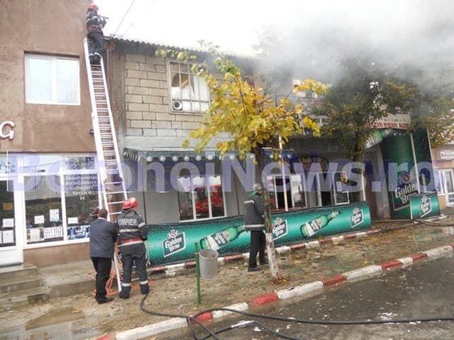 Incendiu devastator la „Club Dubai” din Darabani - FOTO